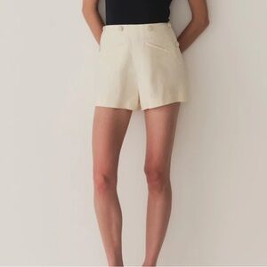 Doen Bernice Short in Magnolia.